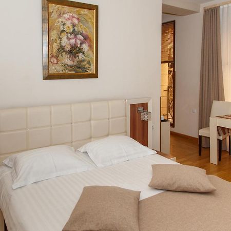 Daniel Boutique Hotel Yerevan Exterior photo