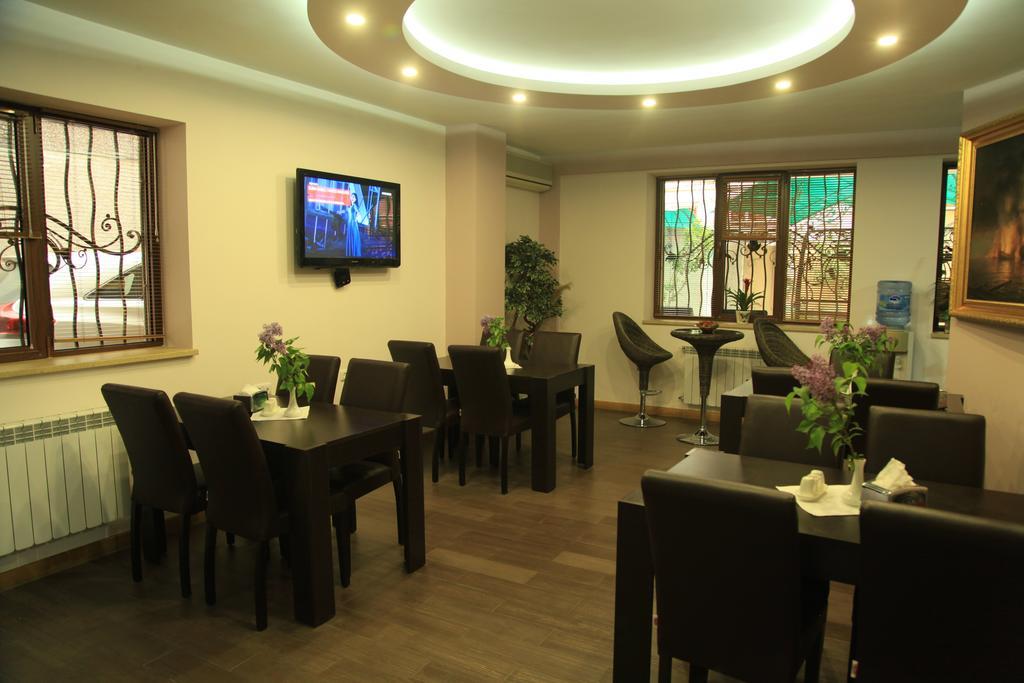 Daniel Boutique Hotel Yerevan Exterior photo